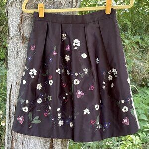 H&M Flare Skirt Womens Size 6 Black Wild Flowers Pleated Mini High Waist Pockets